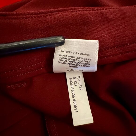 Express Women’s Editor Studio Stretch Twill Tailored Shorts Size 8 Wine Burgundy - Picture 14 of 14